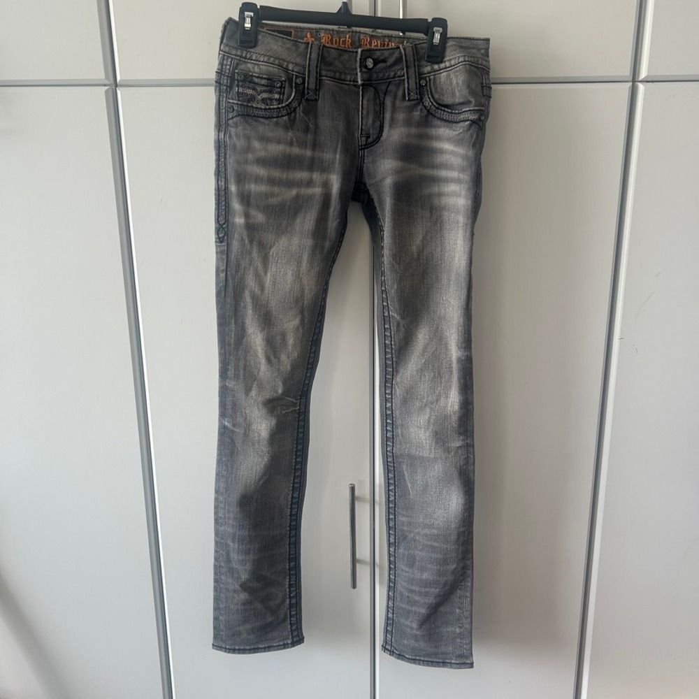 Rock Revival Jen Straight Leg Grey Wash Denim Jeans Size 27 Fleur De Lis Stitch